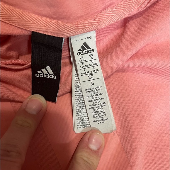 Light salmon adidas tshirt - Picture 2 of 2